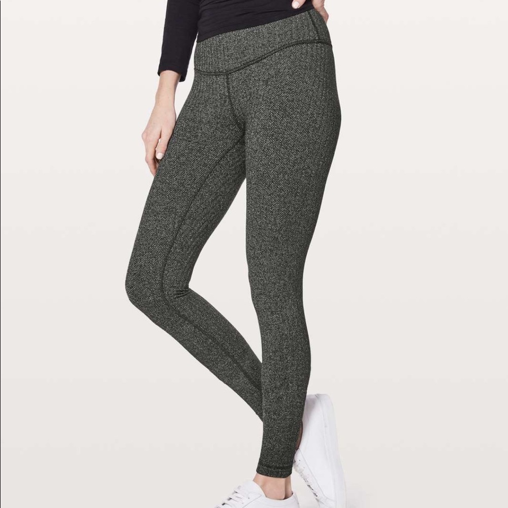 Lululemon wunder under tights sz 10
